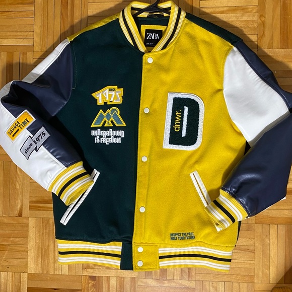 ✨Zara Patch bomber jacket Size M✨ - Picture 9 of 10